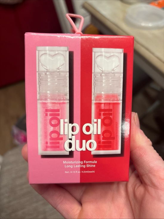 Other - 💖 Lip Oil Duo Set Moisturizing Gloss 2-Pack Heart Cap New Gift Set